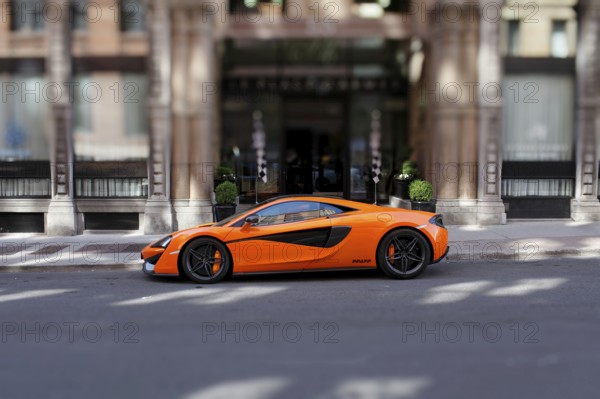 Blurred and bokeh effect, artistically modified photography, car, Montreal, Province of Quebec, Canada