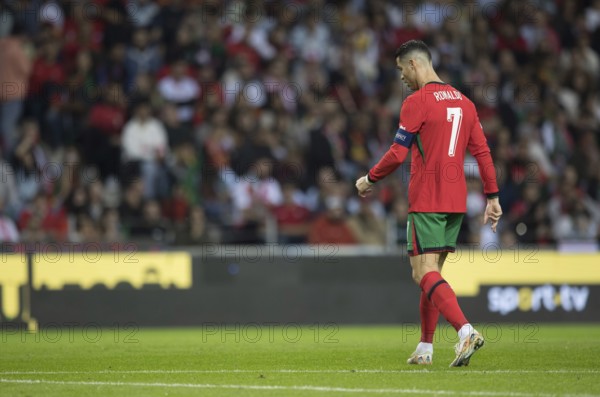 Football match, Captain Cristiano RONALDO CR7 Portugal walking to the left looking down and wearing the captain's armband, Estadio do Dragao, Porto, Portugal