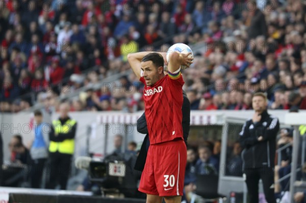 Christian Günter (SC Freiburg) taking a throw-in during the 1st FBL: 24-25: 1st FBL: 24-25: 9th Sptg. SC Freiburg - FSV Mainz 05 DFL REGULATIONS PROHIBIT ANY USE OF PHOTOGRAPHS AS IMAGE SEQUENCES AND/OR QUASI-VIDEONan Photo: Joachim Hahne/johapress, Freiburg, Germany / Germany