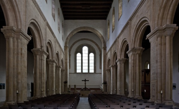 Interior facing east, St., Sankt, Saint
