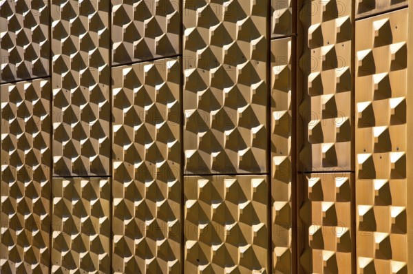 Chamber Music Hall of the Philharmonie 1984-87 by Edgar Wisniewski, close-up of the metal panelling