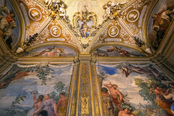 FLORENCE, ITALY, OCTOBER 28, 2015 : interiors and architectural details of Palazzo Pitti, october 28, 2015 in Florence, Italy