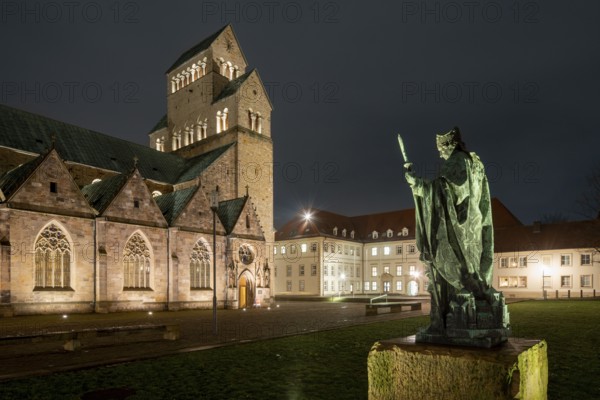 Hildesheim, Cathedral, view from the north by night