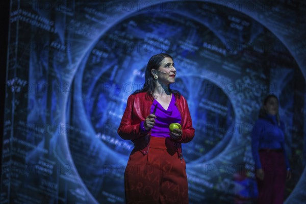 Operation Mindfuck, A wild ride through filter bubbles, conspiracy theories and unbelievable historical events ? based on a true story, but not really. A real mindfuck. In a production by the Gorki Theatre (Berlin) . Director: Yael Ronen, stage: Magda Willi, costumes: Amit Epstein. With: Maryam Abu Khaled, Aysima Ergün, Orit Nahmias, Taner ?ahintürk, Till Wonka. Photo rehearsal on 25.05.2022
