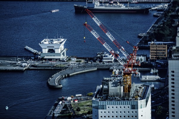 Cityscape seen from the Yokohama Landmark Tower. Shooting Location: Yokohama-city kanagawa prefecture