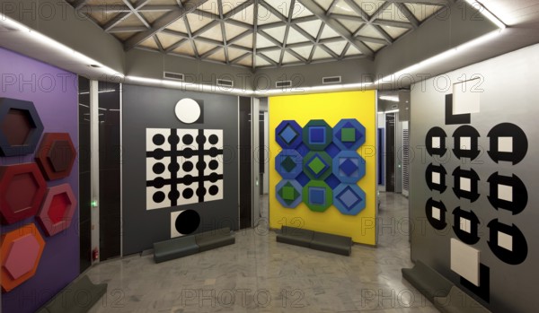 Aix en Provence, Vasarely MuseumBuilt 1973-76. op-art wall installations around 1975 v r n l Object no. 101 106 and 105 left unknown 6 m wide 8 m high
