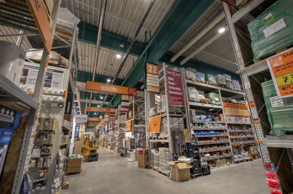Shelves in DIY store, Kempten, Allgäu, Bavaria, Germany