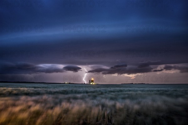 Lightning Storm Clouds Canada Saskatchewan Dramatic Summer