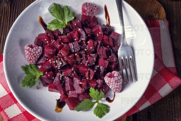 Beetroot salad with raspberries