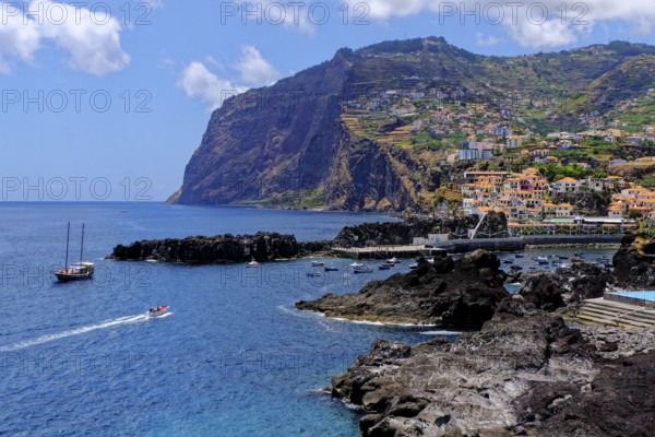 Camara de Lobos, harbour, fishing boats, Atlantic Ocean, Cabo Cirao 580 m, south coast, Madeira Island