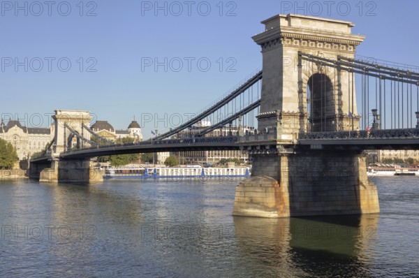 Chain Bridge over the Danube River links Buda and Pest, Budapest, Hungary