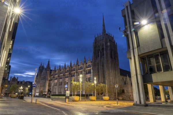 Marischal College, university building in the evening, Aberdeen, Scotland, Great Britain