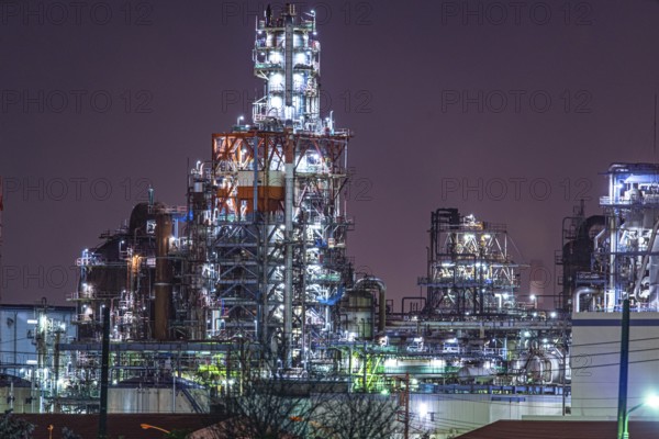 Factory night view of Kawasaki Keihin industrial zone. Shooting Location: Kawasaki City, Kanagawa Prefecture