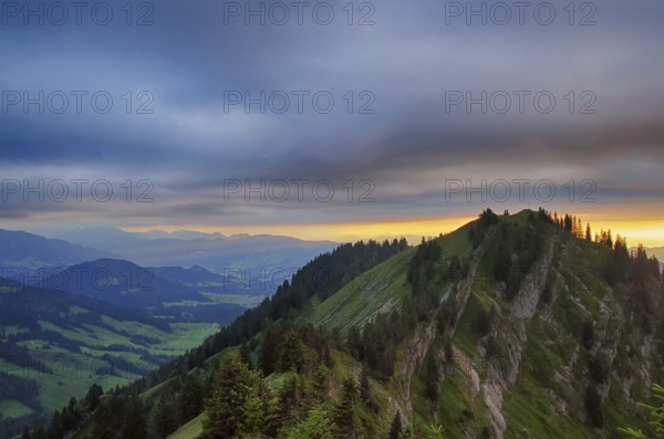 Light and weather mood at the Seelekopf, Nagelfluhkette, Allgäu