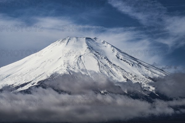Mount Fuji and majestic sky (taken from Lake Yamanaka). Shooting Location: Yamanashi Prefecture Yamanaka Village