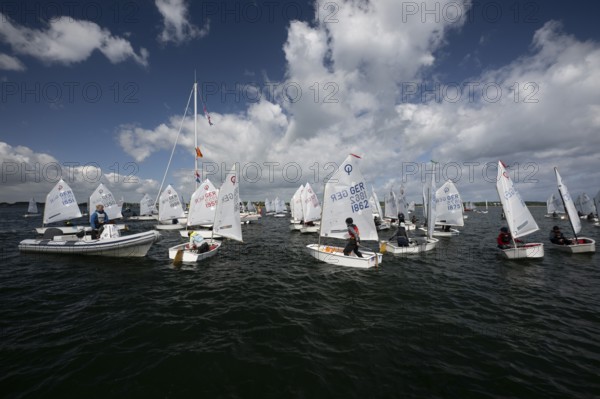 Andreas Dick, Olympic Centre - Schilksee, Kiel, Schleswig Holstein, Elly ECHTERNACH from NRV #GER1862, Juli JESCHONOWSKI on Keep on rocking! from NRV #GER1959, Golden Opti 2025 on 24.05.2025 at the Olympic Centre, Schilksee in Kiel Germany