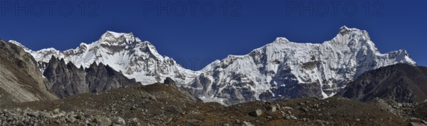 Panorama of Mount Everest and Lhotse, two of the highest mountains in the world, of Himalayas in Nepal