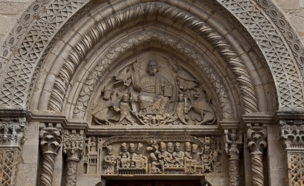 Semur-en-Brionnais Burgundy St-Hilaire Begun in the early 12th century West portal In the tympanum Maiestas Domini in the archtrave Scenes from the Vita of St Hilarius, St, Saint, Saint