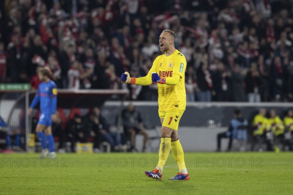 Marvin Schwäbe (1.FC Köln, Goalkeeper, #1), DFB Pokal: 1.FC Köln, Holstein Kiel on 29/10/2024 at the RheinEnergieStadion in Cologne Germany . (DFL/DFB REGULATES PROHIBIT ANY USE OF PHOTOGRAPHS AS IMAGE SEQUENCES AND/OR QUASI-VIDEO), RheinEnergieStadion, Cologne, North Rhine-Westphalia, Germany
