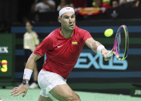 Der spanische Tennisspieler Rafael Nadal in Aktion bei den Davis Cup Finals 2024, Palacio de Deportes José María Martín Carpena, Malaga, Spanien