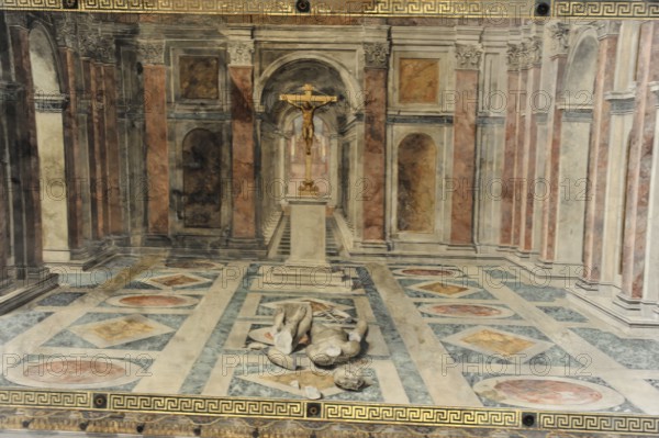 Vatican Museums, Vatican City, Vatican, Rome, Lazio, Italy, An impressive fresco shows a cross in an ancient architectural setting, Vatican, Rome, Lazio, Italy