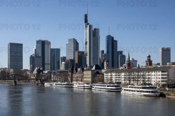 Frankfurt am Main, view across the Main to the banking district