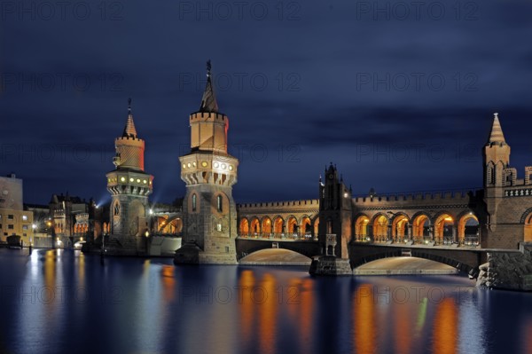 Oberbaum Bridge over the Spree, architect Otto Stahn, at the Festival of Lights 2009, Berlin-Friedrichshain, Germany