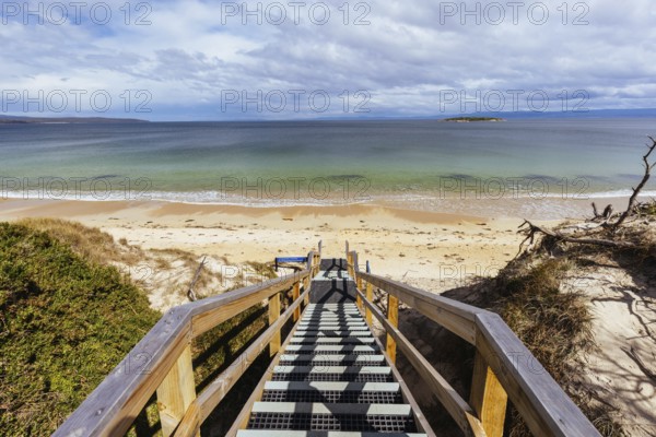 The iconic Hazards Beach during a warm spring day on the west side of the Freycinet Peninsula in Tasmania, Australia