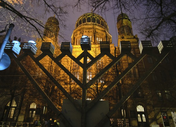 Germany, Berlin, 26.12.2024, Hanukkah candlestick in front of the New Synagogue, Oranienburger Straße