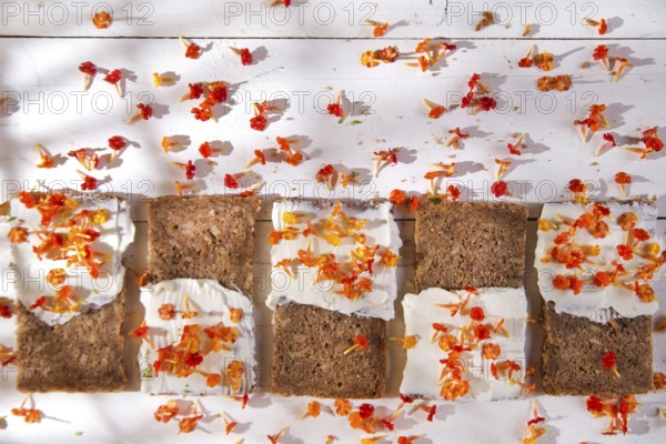 Sandwiches made from bread and cheese to the smell of spring