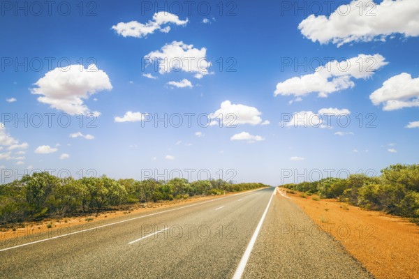 An image of a nice road to the horizon