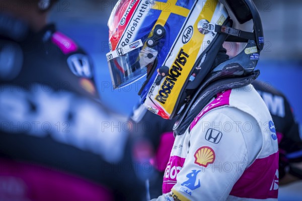 FELIX ROSENQVIST (60) (SWE) of Varnamo, Sweden prepares to qualify for the Hy-Vee Milwaukee Mile 250's at the The Milwaukee Mile in West Allis, WI, West Allis, United States of America