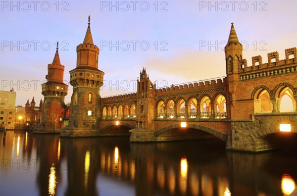 Berlin Oberbaum Bridge, Berlin Oberbaumbridge 01