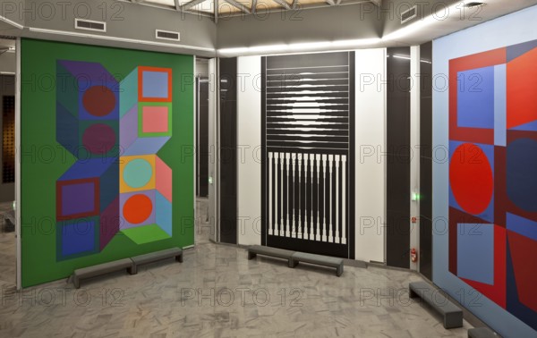 Aix en Provence, Vasarely MuseumBuilt 1973-76. op-art wall installations around 1975 v l n r Object nos. 137 140 and 142 6 m wide 8 m high