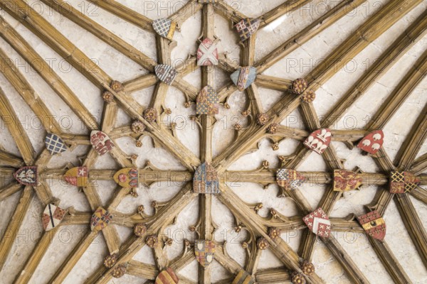 Ancient wooden structure at the ceiling of the galleries of Canterbury cathedral in Cantebury, England, UK, Canterbury, Verenigd Koninkrijk