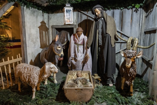 Christmas nativity scene at Christmas market, Humboldt Forum, Berlin, Federal Republic of Germany