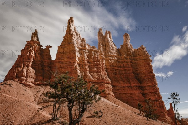 Giant natural amphitheaters along the eastern side of the Paunsaugunt Plateau. Mormon pioneers in the 1850s and was named after Ebenezer Bryce