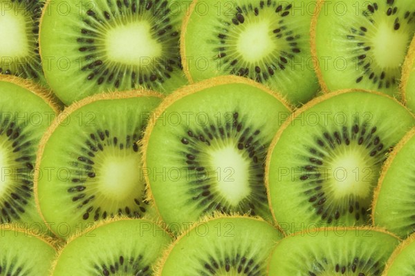 Juicy kiwi background