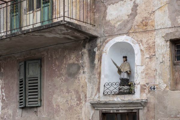 Niche with statue of a saint