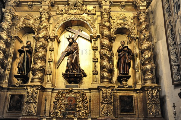La Mezquita, Mosque, Cathedral of Cordoba, Cordoba, Andalusia, Spain, Europe, Decorated altar with religious figures and golden details