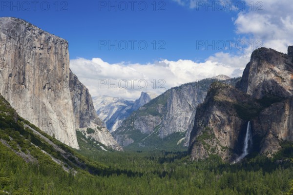 The typical view of the Yosemite Valley from the tunnel entrance to the Valley. Yosemite National Park, California