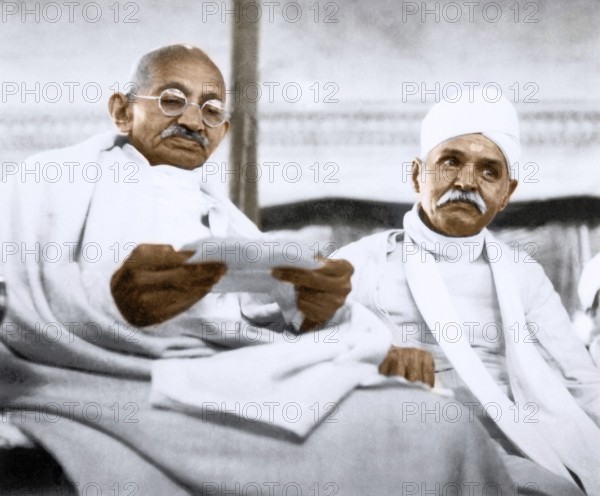 Mahatma Gandhi and Madan Mohan Malaviya Banaras Hindu University, Uttar Pradesh, India, Asia, January 21, 1942