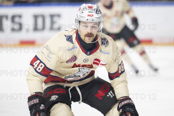 Laura Dick Cologne, LanxessArena, North Rhine-Westphalia, Jake Ustorf (Nuremberg Ice Tigers, #48), PENNY DEL, Cologne Sharks-Nuremberg Ice Tigers on 26/11/2024 at the LanxessArena in Cologne Germany