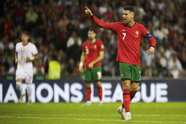 Football match, captain Cristiano RONALDO CR7 Portugal points angrily with his left arm and index finger up left, mouth open and shouting, Estadio do Dragao, Porto, Portugal