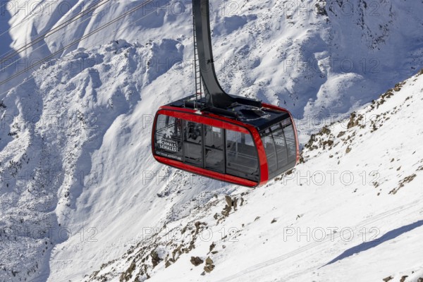 Schnals Senales cable car, Kurzas, Schnalstal Valley, South Tyrol, Italy