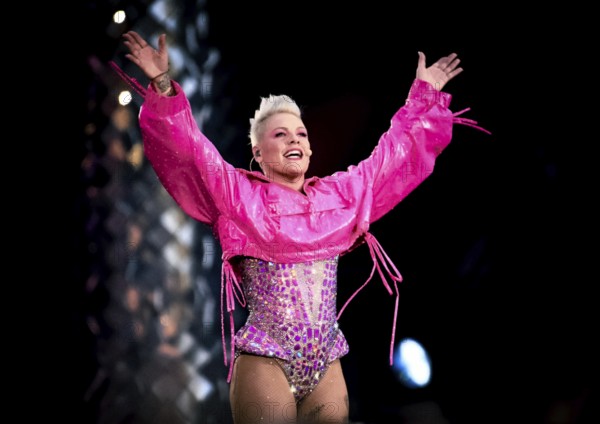 Rock singer Pink plays her current Summer Carnival Tour live (buergerlich Alecia Beth Moore) in Berlin's Olympiastadion