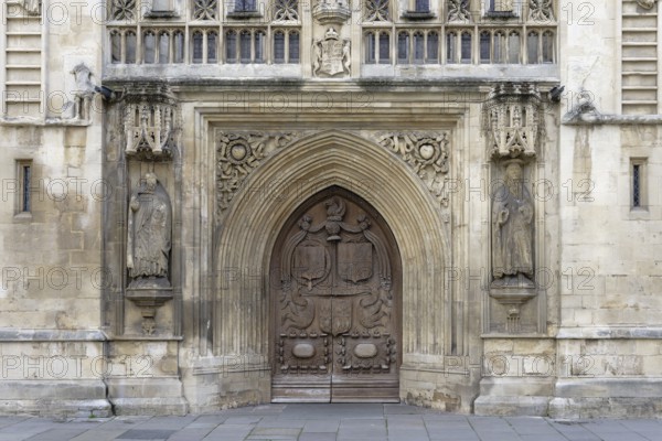 Wooden door, entrance, Bath Abbey, Bath, England, Great Britain