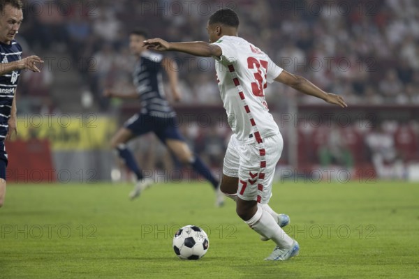 Linton Maina (1.FC Köln, Midfield, #37), 2nd Bundesliga, 1. FC Köln, Hamburger SV on 02/08/2024 at the RheinEnergieStadion in Cologne Germany . (DFL/DFB REGULATIONS PROHIBIT ANY USE OF PHOTOGRAPHS AS IMAGE SEQUENCES AND/OR QUASI-VIDEO)