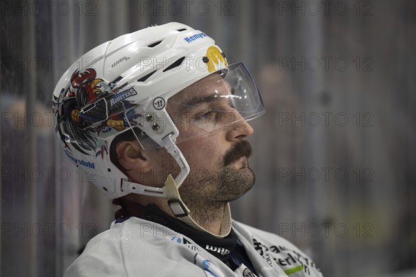 Cologne, LanxessArena, North Rhine-Westphalia, Colton Jobke (Iserlohn Roosters, #77), PENNY DEL, Kölner Haie- Iserlohn Roosters on 19/01/2025 at the LanxessArena in Cologne Germany