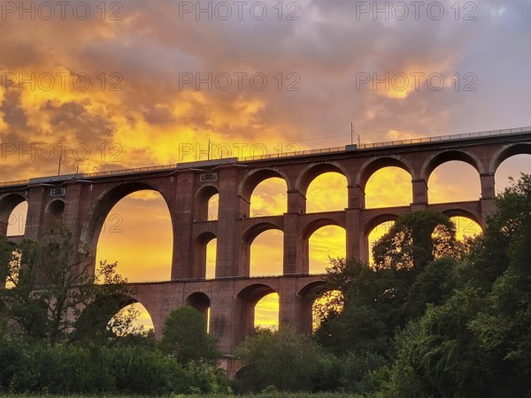 The Göltzsch Valley Bridge, an impressive brick viaduct that spans majestically over the Göltzsch valley. The bridge consists of several arches and is the largest brick bridge in the world. Mylau, Reichenbach, Netzschkau, Saxony, Germany